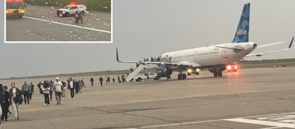 JetBlue plane makes emergency landing in Kansas after smoke alert goes off