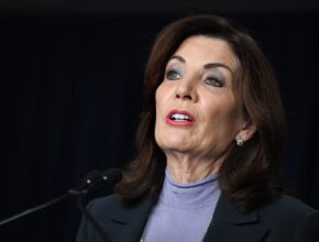 Hochul bows to nursing union’s B senior-care power play