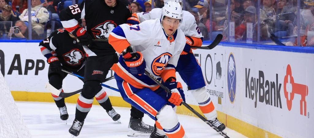 Max Tsyplakov thriving in new league as Islanders battle injury issues